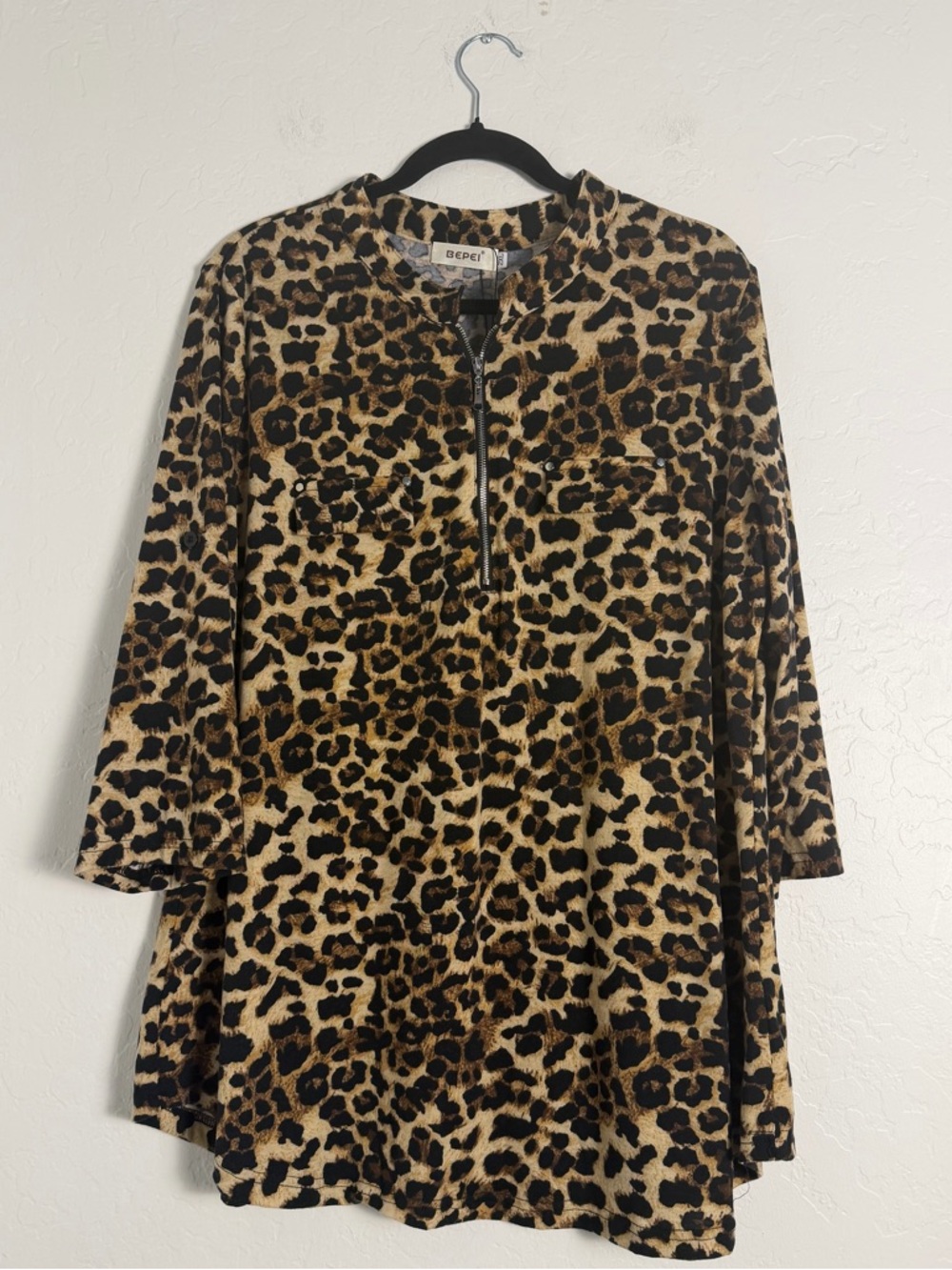 BEPEI Women's 2XL Leopard Print Tunic with Half-Zip Relaxed Fit Flowy